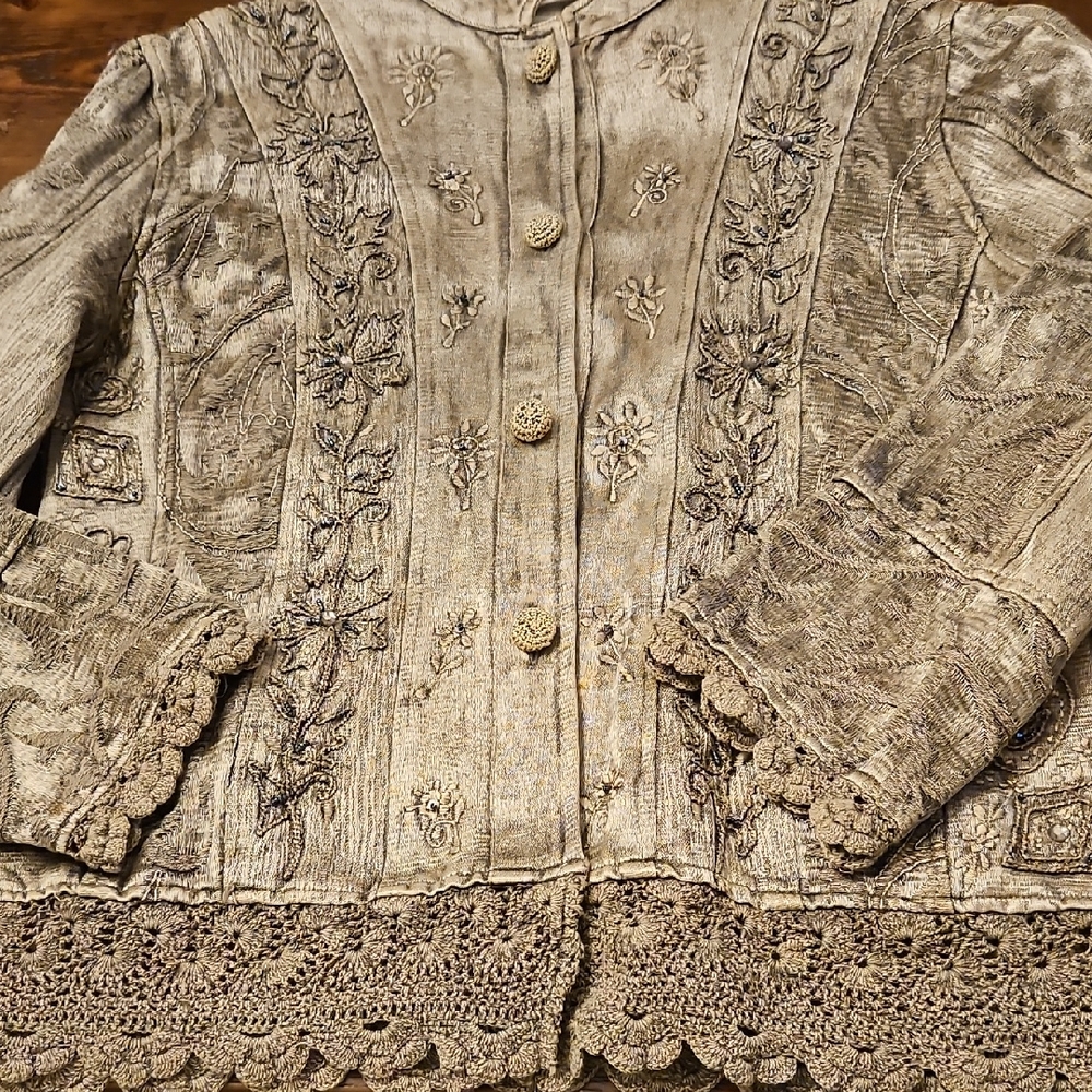 Vintage Flashback  Beige Embroidered Blazer With Beads And Reinstones